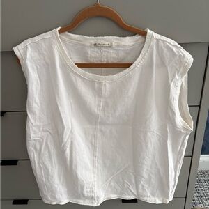 We The Free warm white Sleeveless Boxy Tank Top – Size M/L